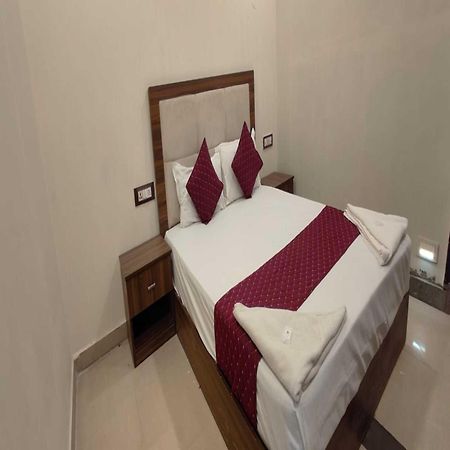 Hotel Blue Sky Residency Bombay Extérieur photo