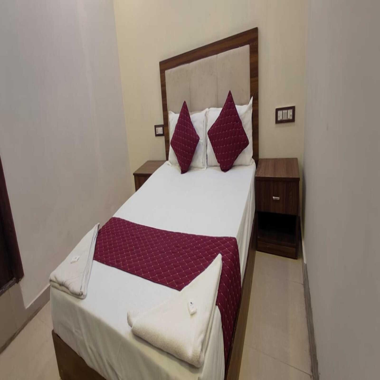 Hotel Blue Sky Residency Bombay Extérieur photo