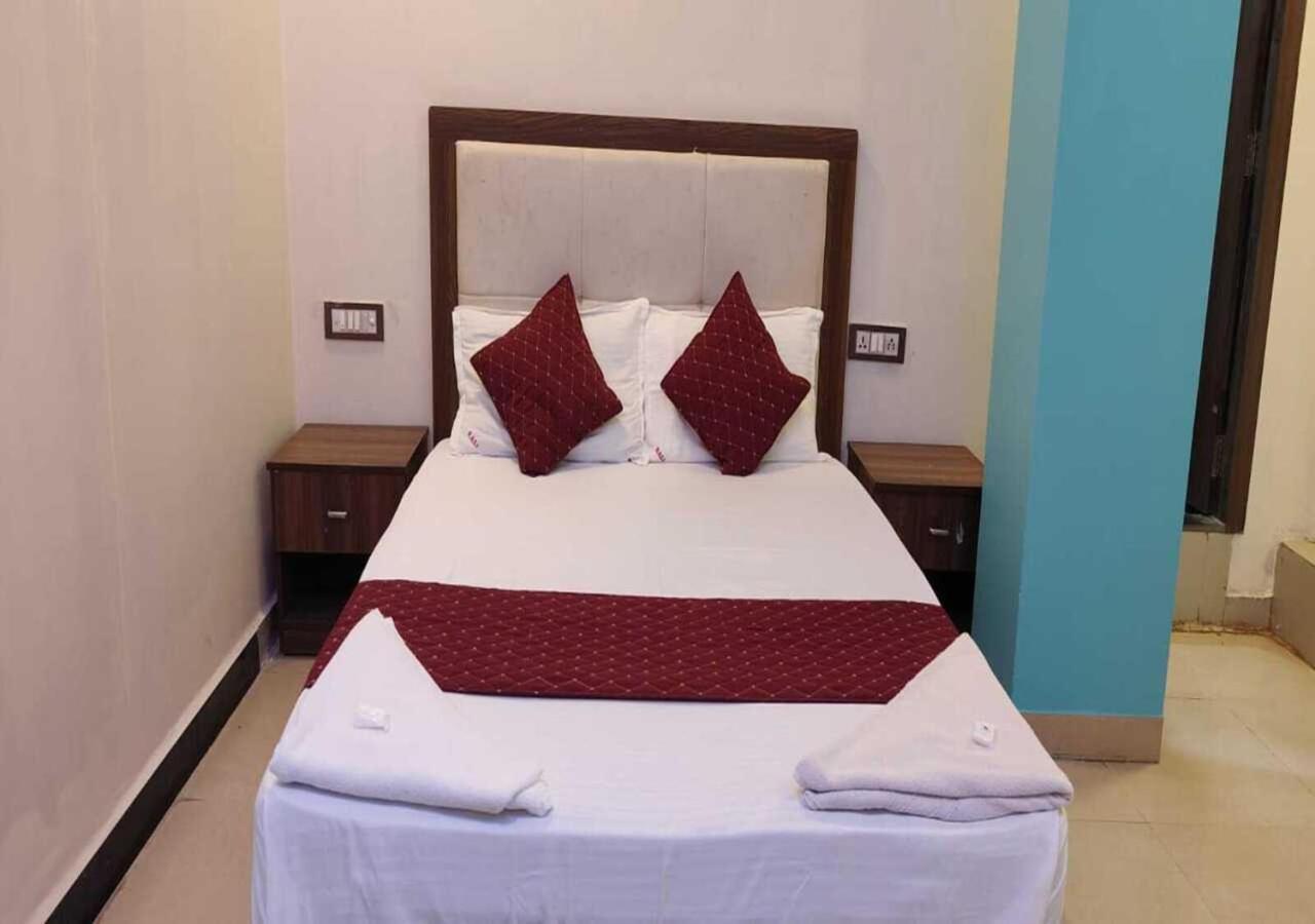 Hotel Blue Sky Residency Bombay Extérieur photo