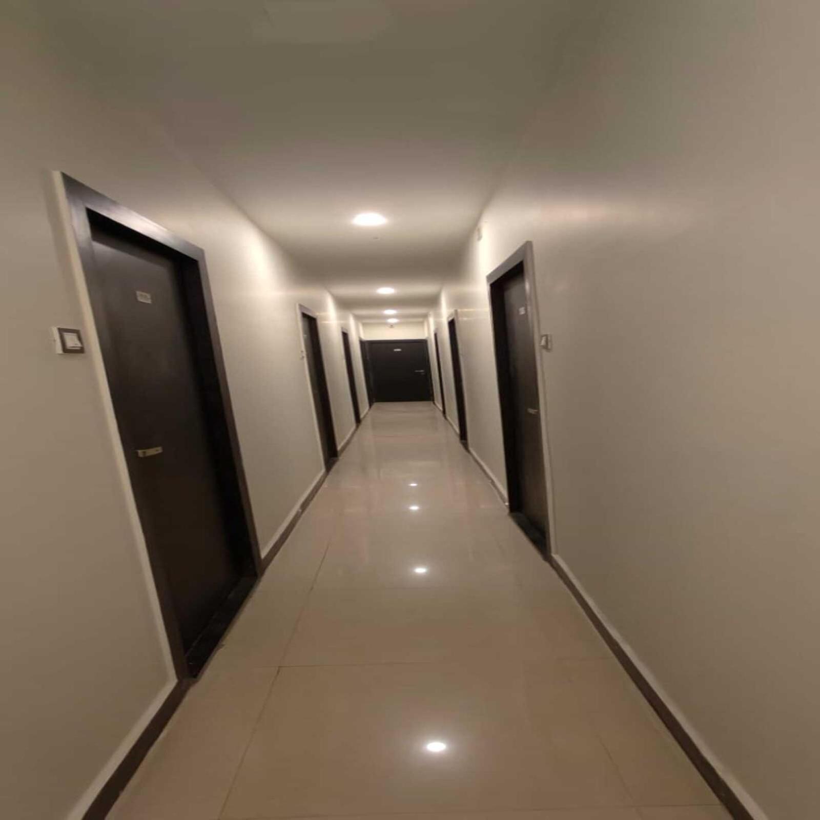 Hotel Blue Sky Residency Bombay Extérieur photo